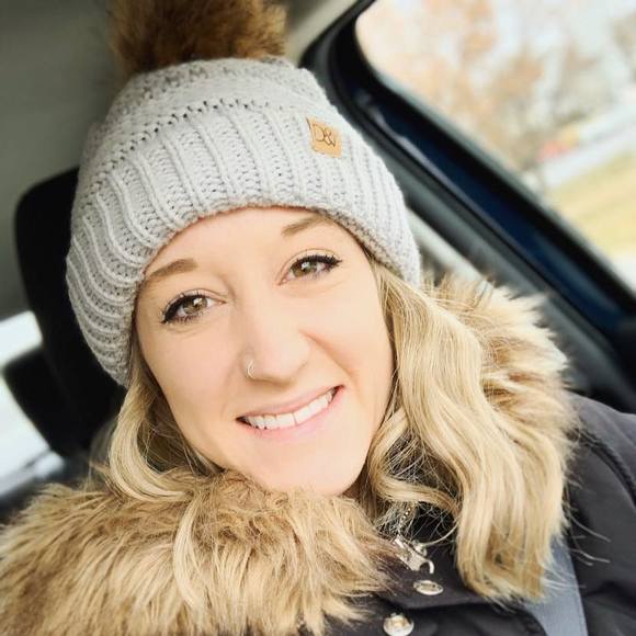 Meet your Posher, Kira - Picture 1 of 1